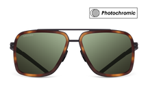 Зеленые мужские солнцезащитные очки-хамелеоны GRESSO London в стиле авиатор, изготовленные из титана, с фотохромными линзами Zeiss #color_зеленый монолит / фотохром