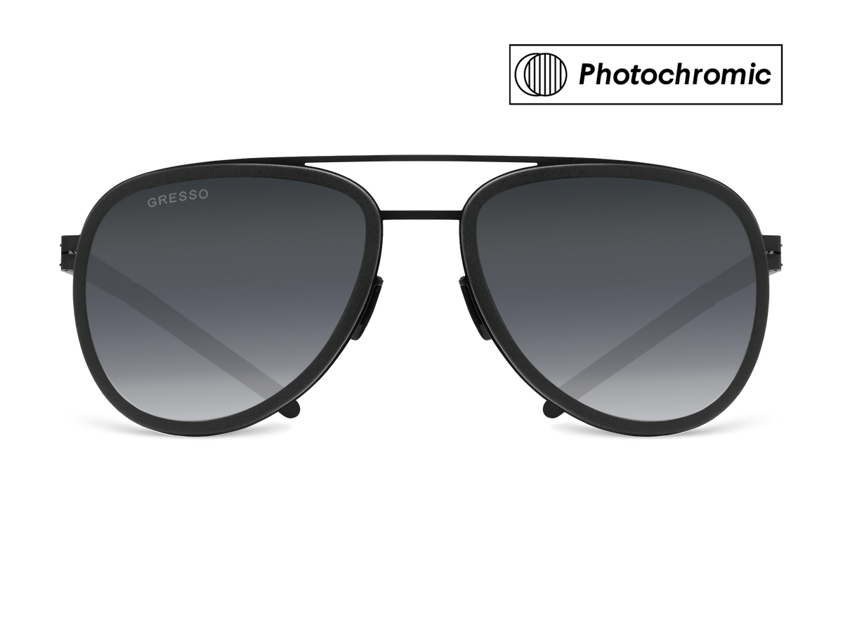 Черные мужские солнцезащитные очки-хамелеоны Falcon в стиле авиатор, изготовленные из титана, с фотохромными линзами Zeiss #color_серый монолит / фотохром