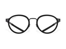 Купить онлайн или в салонах оптики в Москве и Санкт-Петербурге мужские титановые очки для зрения GRESSO Jackson с диоптриями, изготовленные по вашему рецепту. Воспользуйтесь услугой бесплатной проверки зрения и консультацией опытного врача-офтальмолога. #color_черный