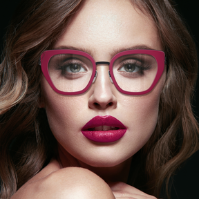 Купить онлайн или в салонах оптики в Москве и Санкт-Петербурге женские титановые очки для зрения GRESSO Viola с диоптриями, изготовленные по вашему рецепту. Воспользуйтесь услугой бесплатной проверки зрения и консультацией опытного врача-офтальмолога.